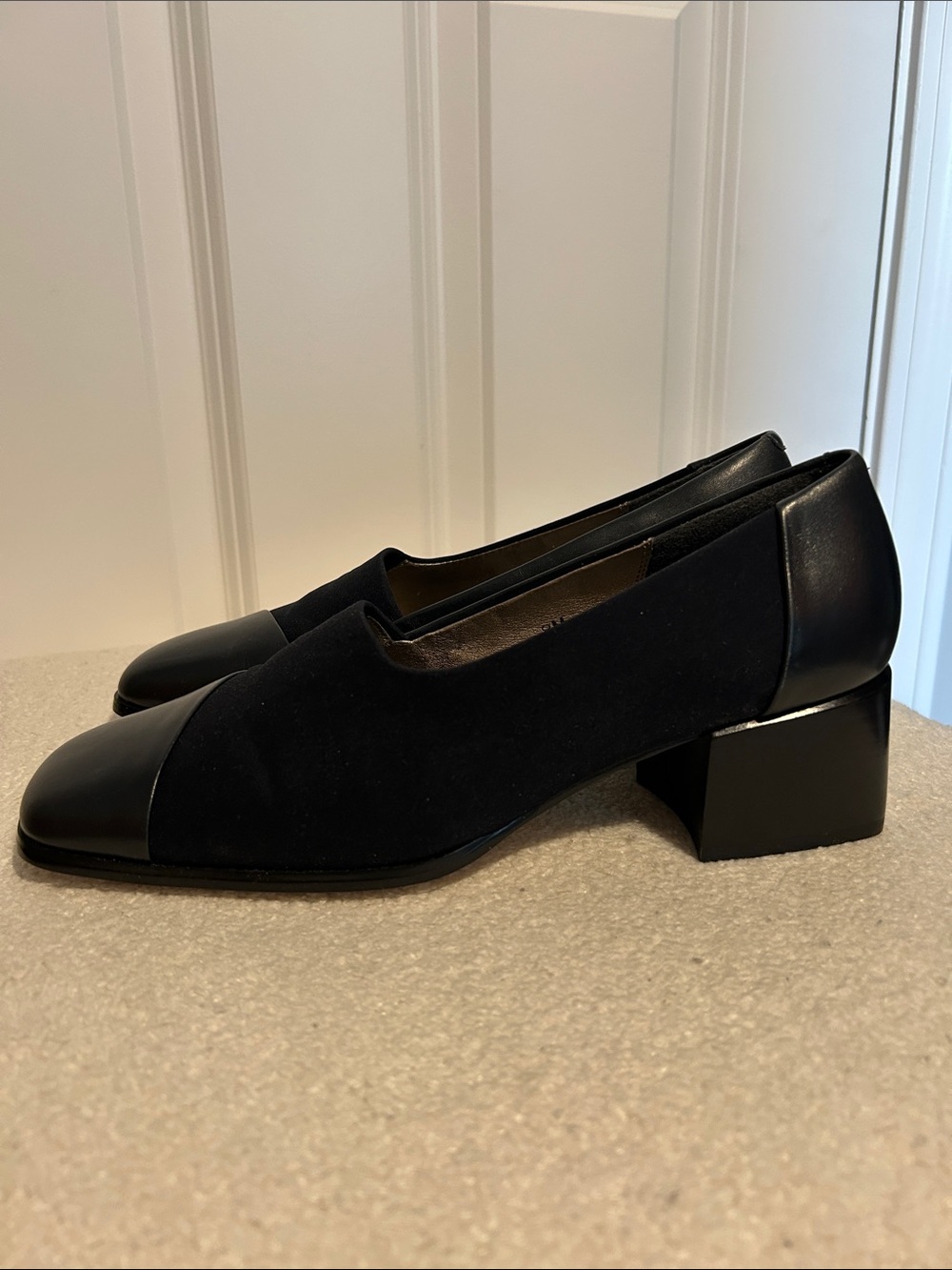 Caressa Classic Black Block-Heel Women’s Loafers Size 8 - Picture 5 of 8
